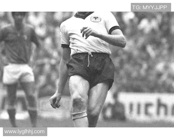 经典足球传奇风采再现：回顾那些璀璨的足坛巨星时刻